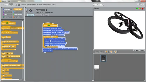 Bild von Programmcode und einer Drohne