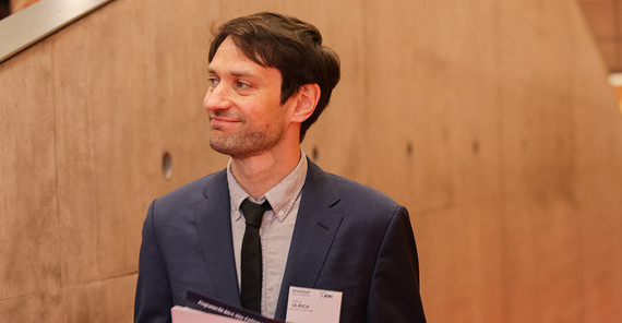 Portrait Dr. Peter Ulrich