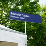 Schild "Historisches Institut"