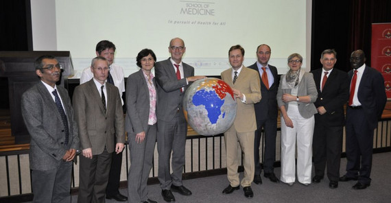 Veranstaltungsteilnehmer und Mitorganisator Prof. Dr. Florian Schweigert (2.v.r.), Vizepräsidentin Prof. Dr. Ulrike Demske (3.v.r.), Präsident Prof. Oliver Günther, Ph.D. (5.v.r.), Foto: Ina Ott