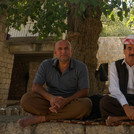 Zu Besuch in Lalish, dem Ort, an dem laut jesidischem Glauben der Ursprung der Schöpfung liegt. | Foto: Valentina Meyer-Oldenburg