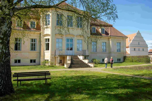 Gebäude