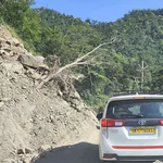 Einer der vielen Hangrutsche entlang unserer Route.