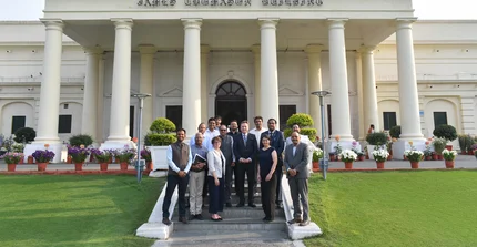 Die Delegation der Universität Potsdam mit den Gastebern am Indian Institute of Technology (IIT) in Roorkee, Indien.