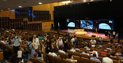 Im Saal der TAU Innovation Conference. Foto: Wulf Bickenbach