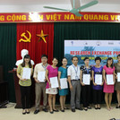 Participants with their certificates