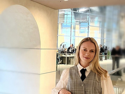 Veronika beim Besuch im Bundestag