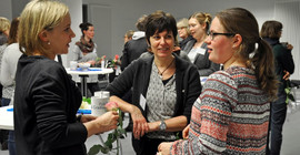 Bei einem Netzwerktreffen des Programms Mentoring für Frauen (Foto: Career Service)