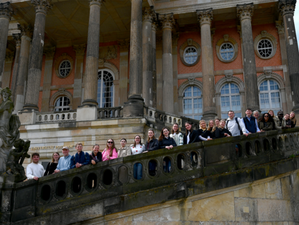 Dänische und deutsche Studierende und Lehrende am 24. April 2025 bei einem Treffen an der Universität Potsdam