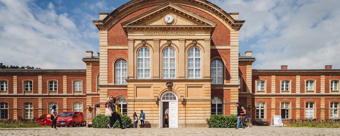 Haus 8 - Am Neuen Palais - 