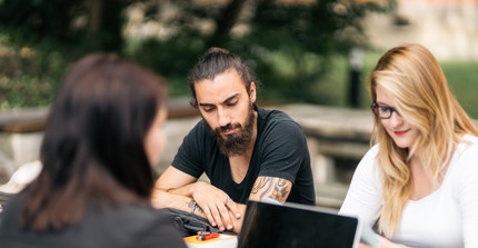 Studierender am PC | Foto: Matthias Friel